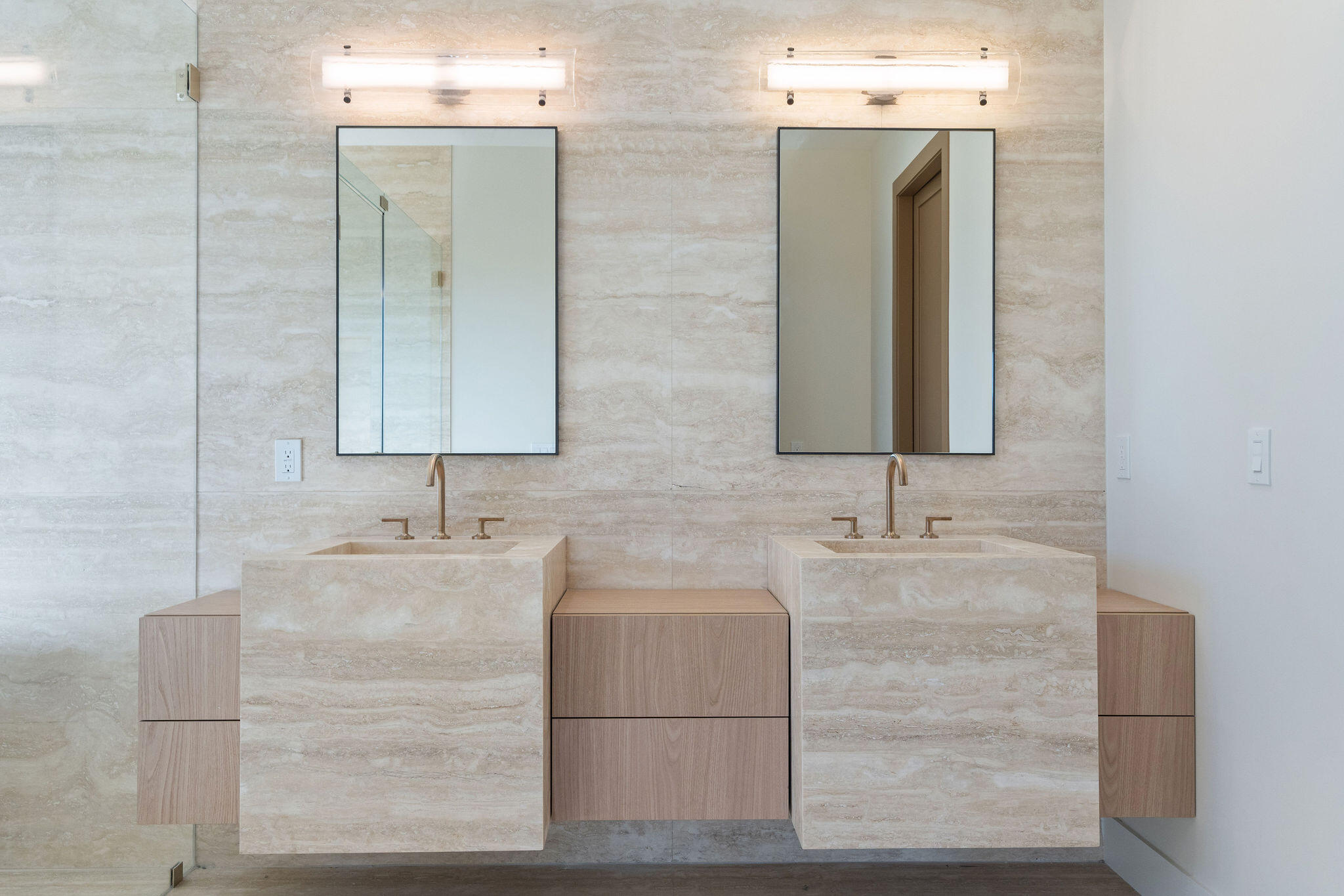 230 15Th Cir Key Colony, FL 33051