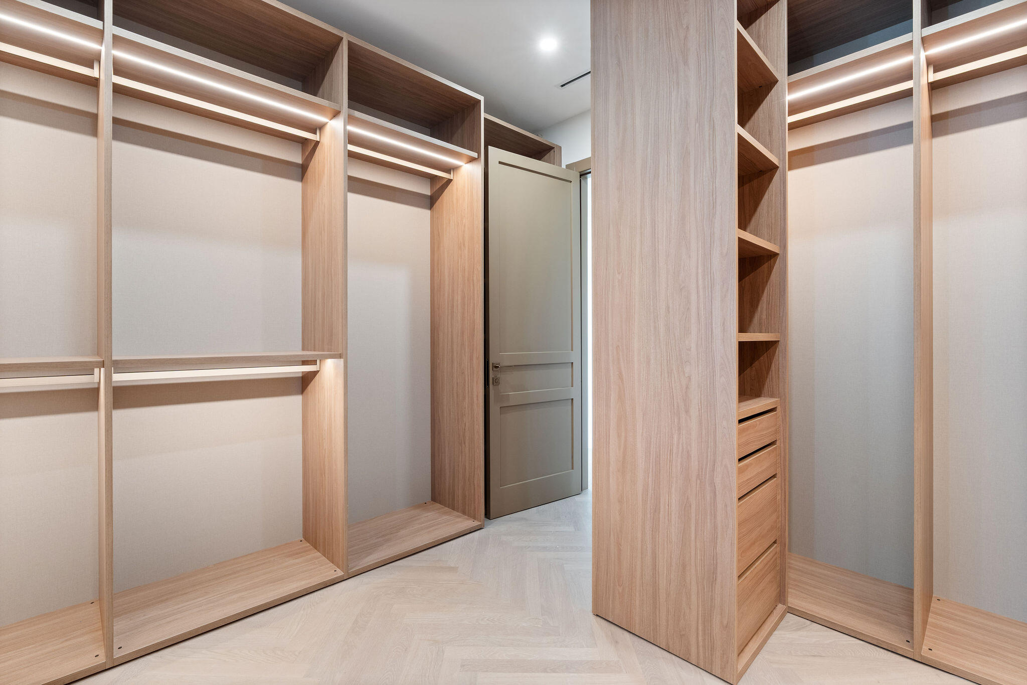 230 15Th Cir Key Colony, FL 33051