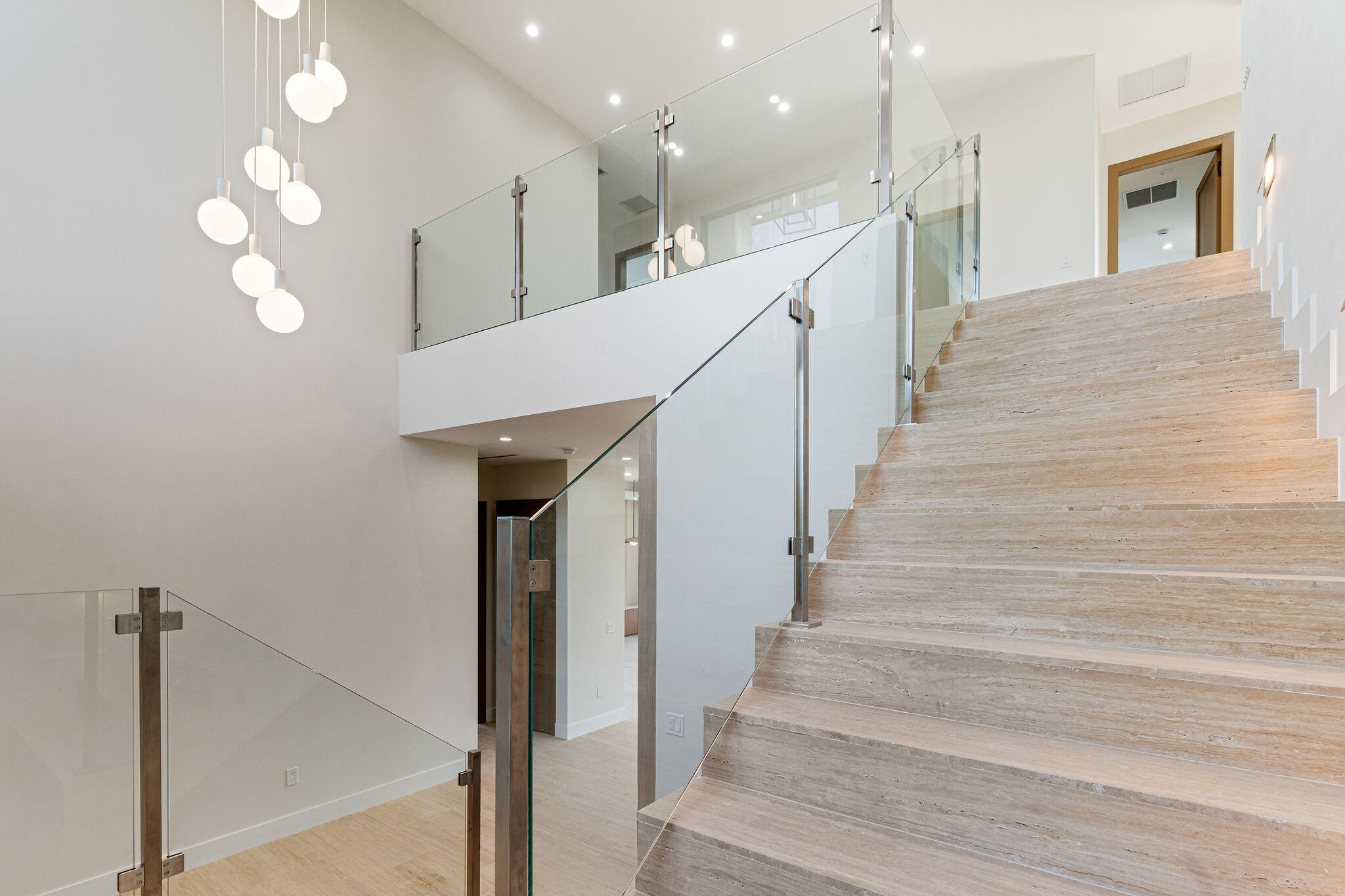 230 15Th Cir Key Colony, FL 33051