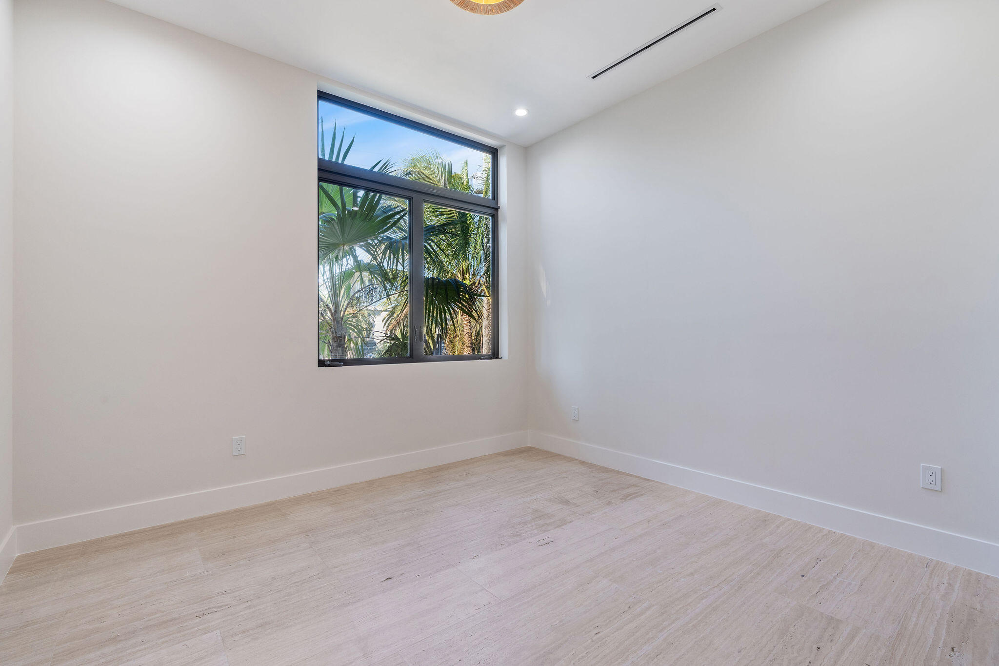 230 15Th Cir Key Colony, FL 33051