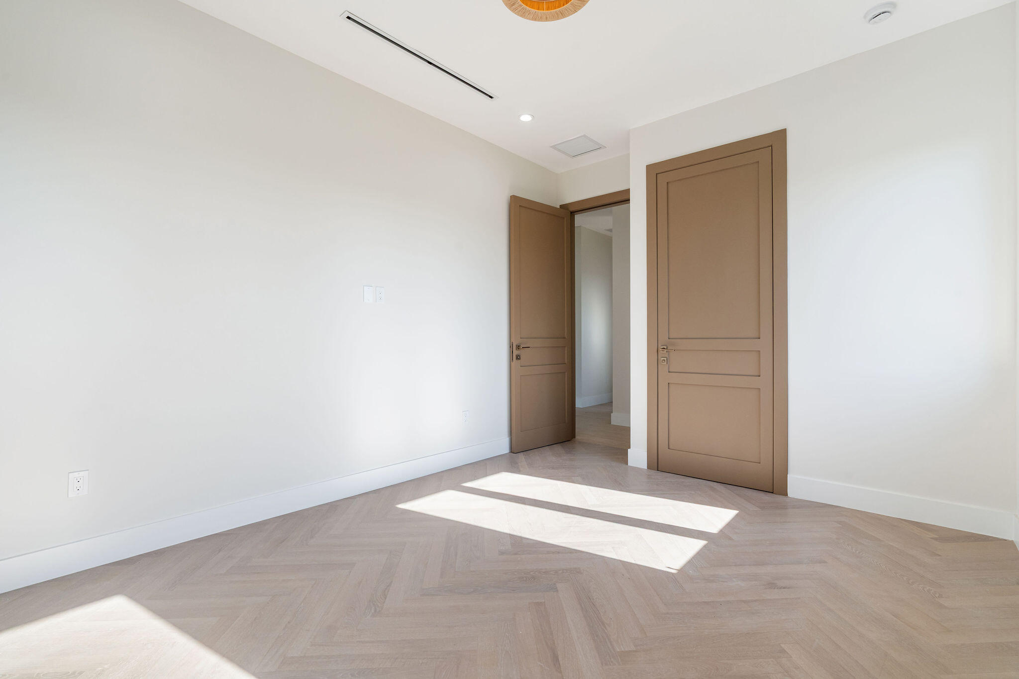 230 15Th Cir Key Colony, FL 33051