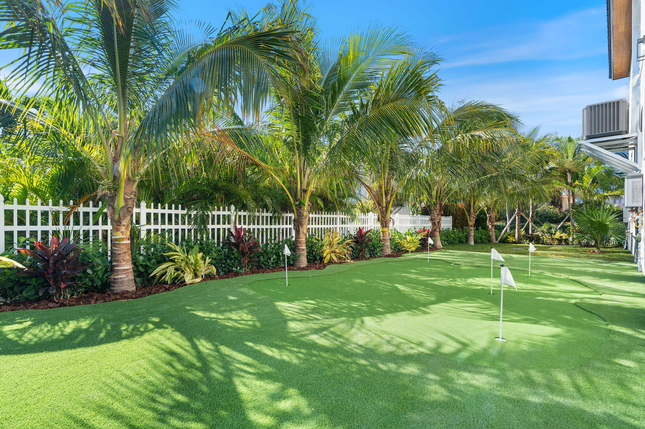 230 15Th Cir Key Colony, FL 33051