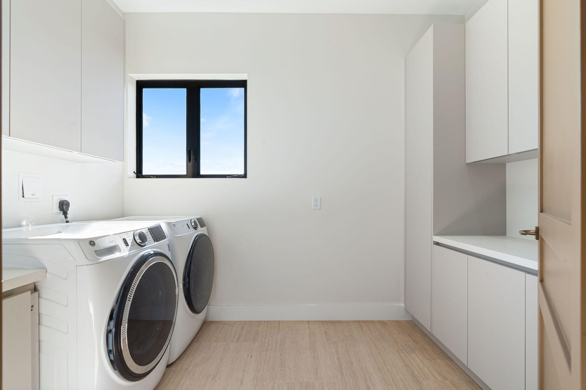 230 15Th Cir Key Colony, FL 33051