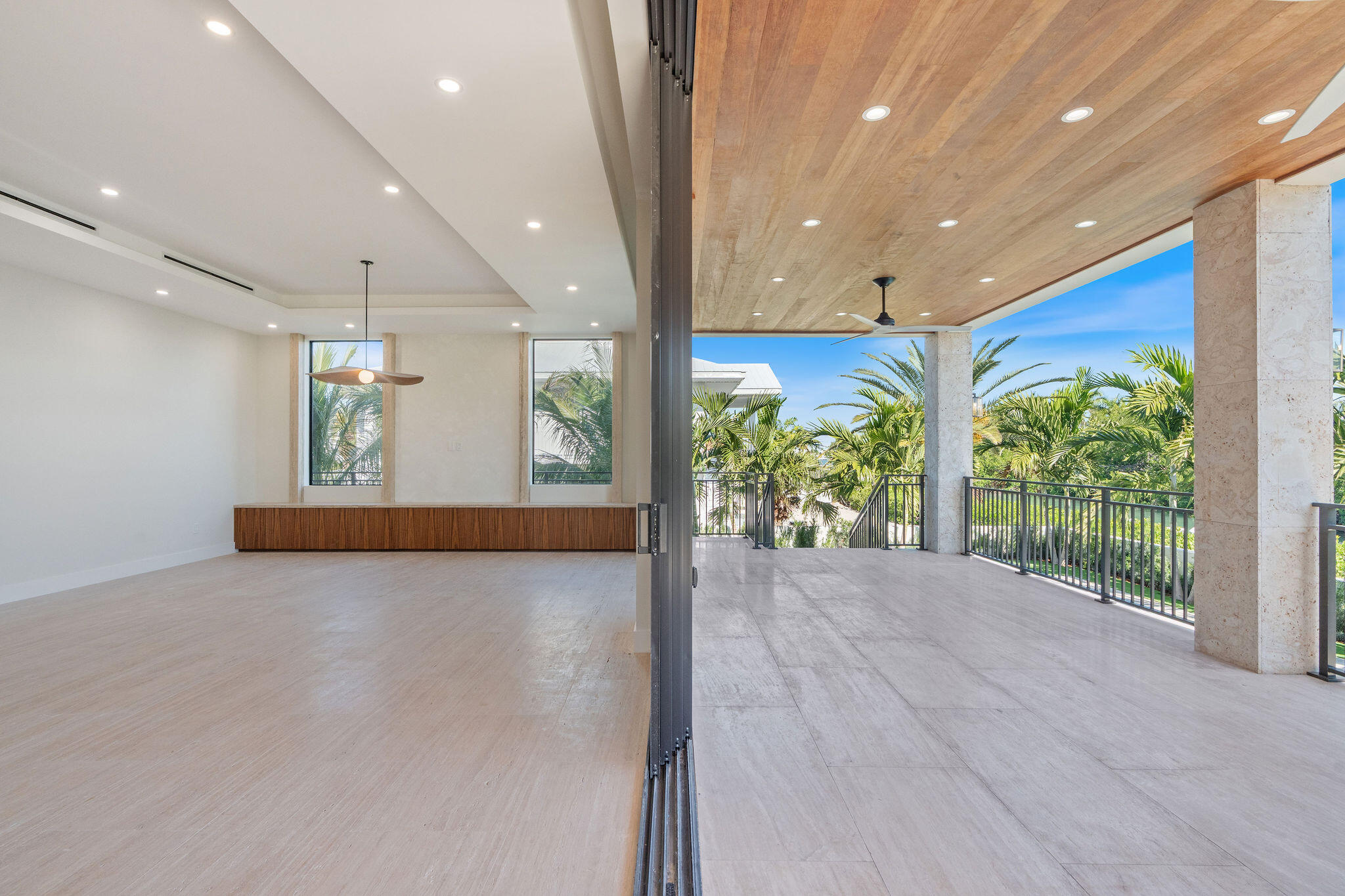 230 15Th Cir Key Colony, FL 33051