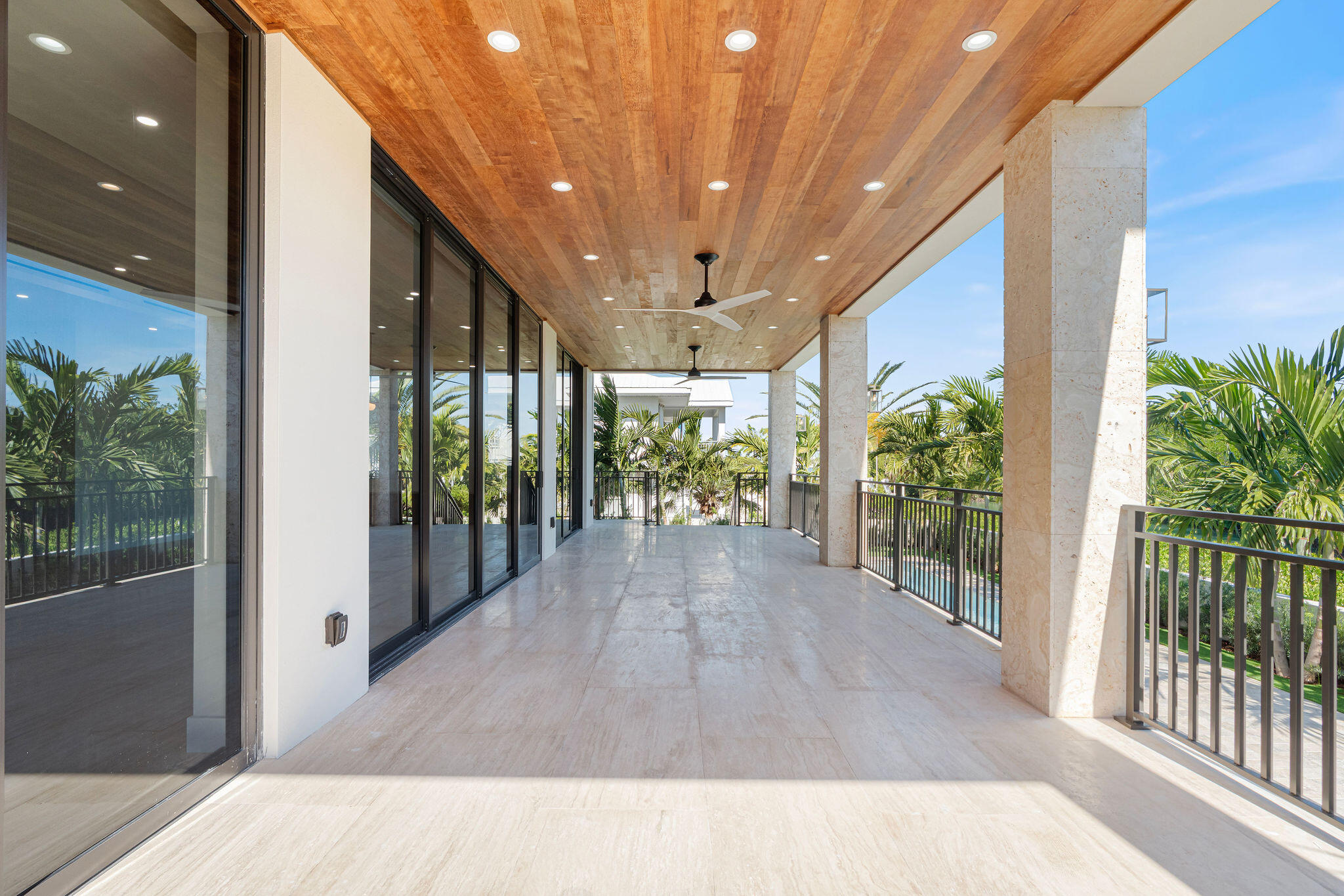 230 15Th Cir Key Colony, FL 33051