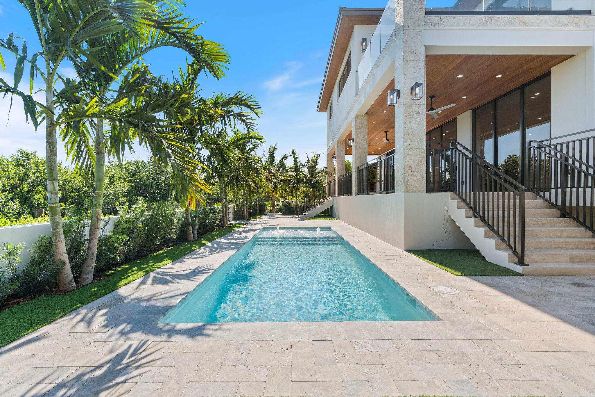 230 15Th Cir Key Colony, FL 33051