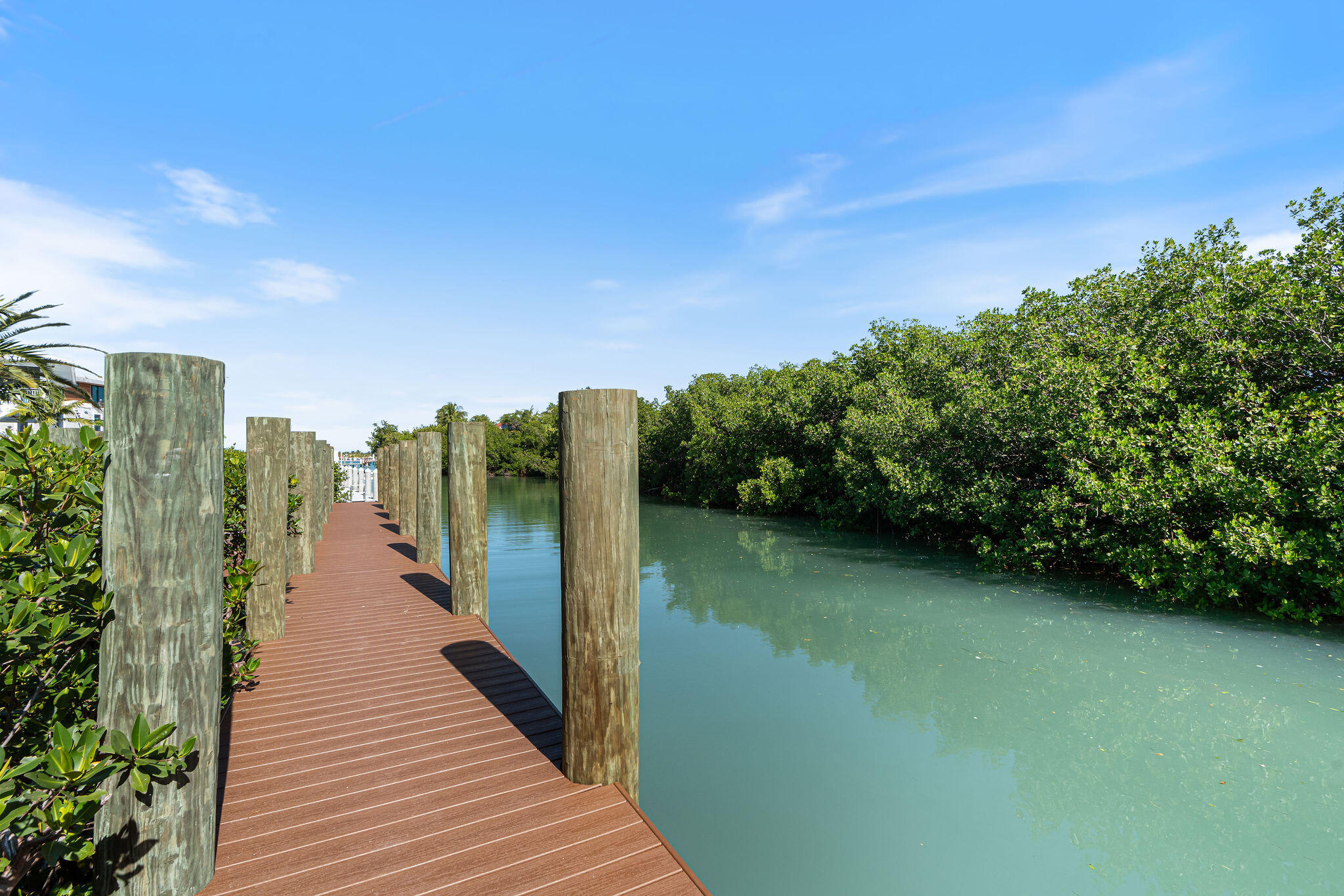 230 15Th Cir Key Colony, FL 33051