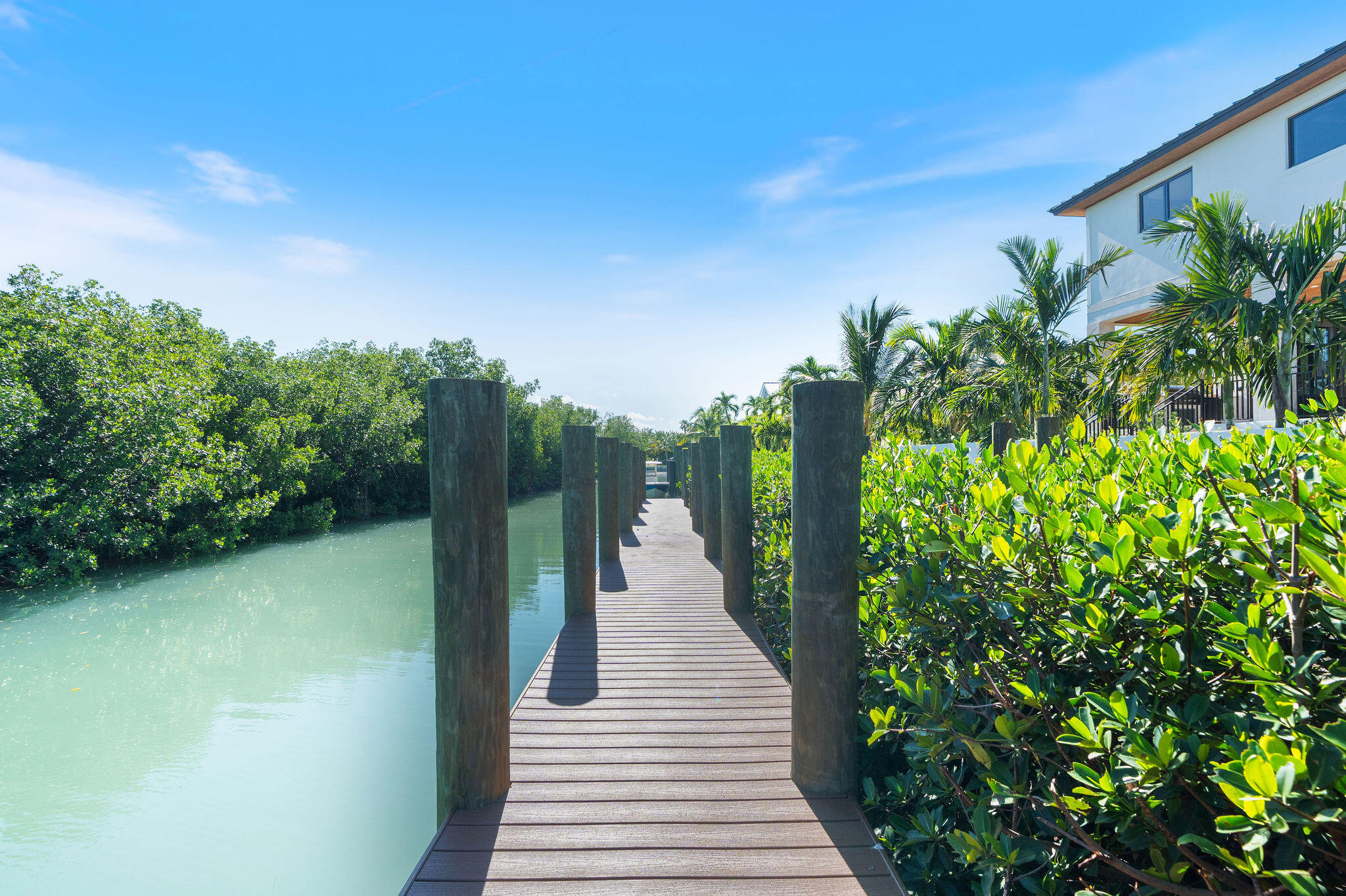 230 15Th Cir Key Colony, FL 33051