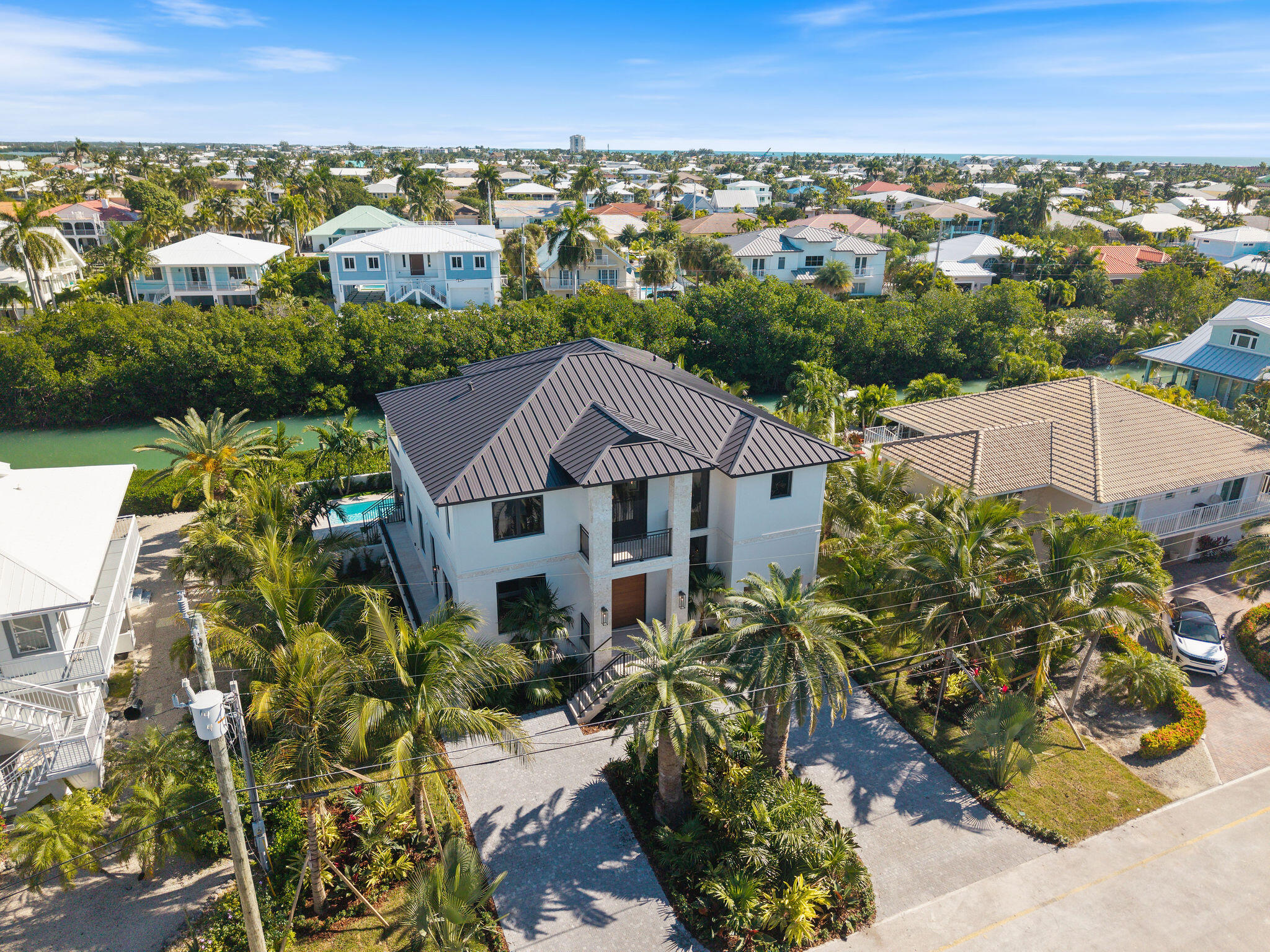 230 15Th Cir Key Colony, FL 33051