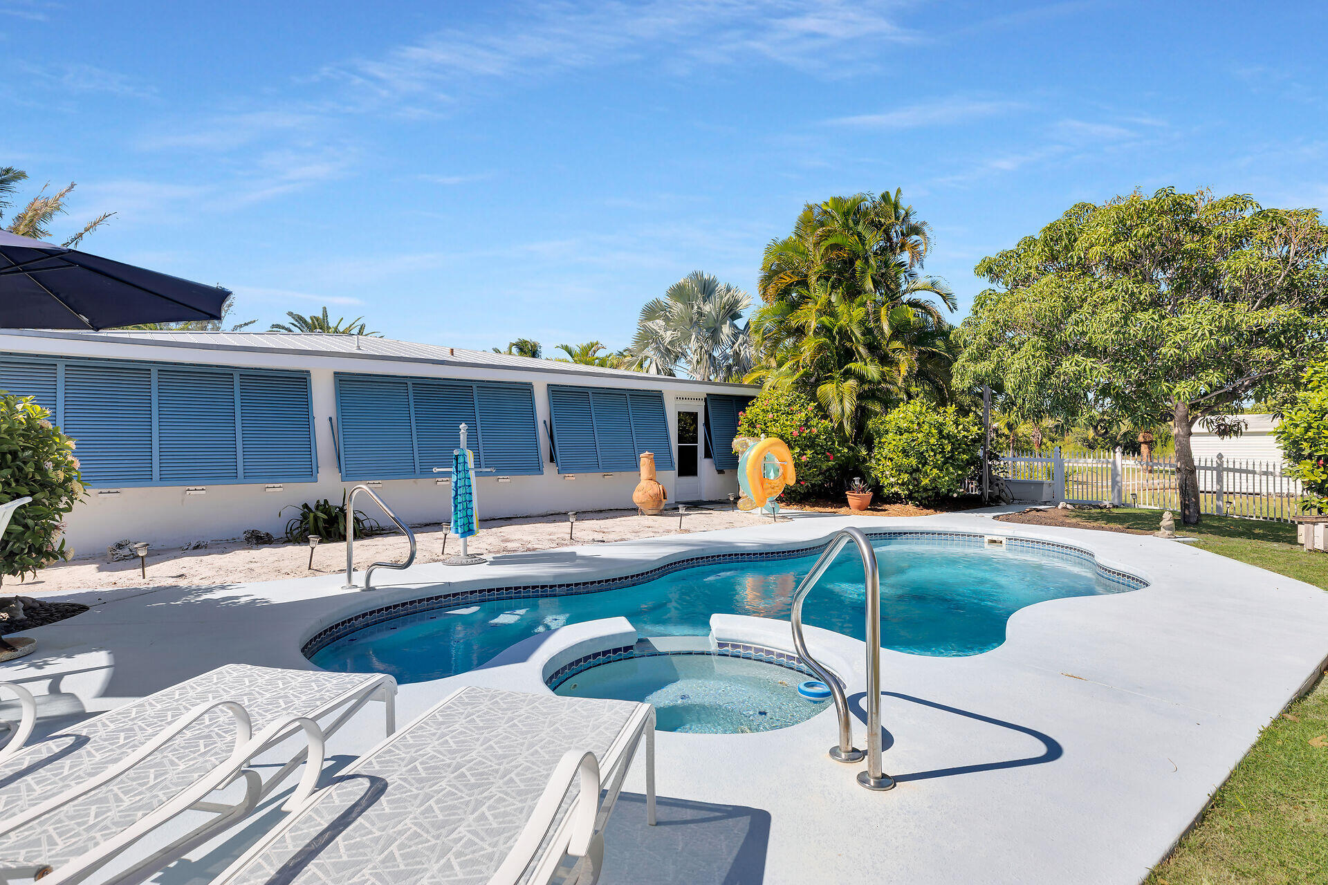 1481 Sugarloaf Blvd Sugarloaf Key, FL 33042