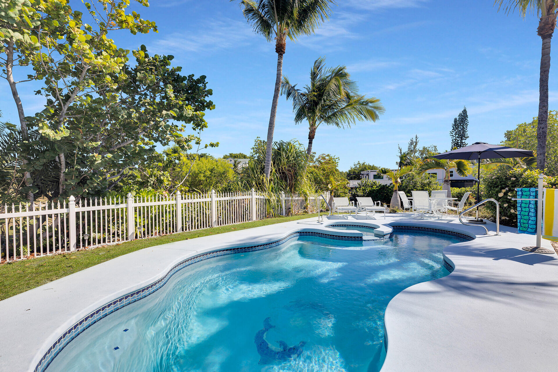 1481 Sugarloaf Blvd Sugarloaf Key, FL 33042