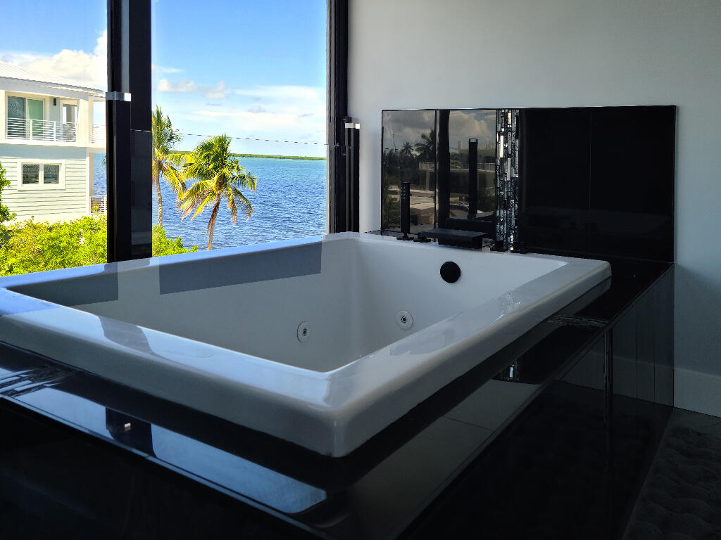 31449 Ave I Big Pine Key, FL 33043