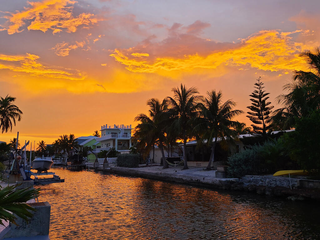 31449 Ave I Big Pine Key, FL 33043