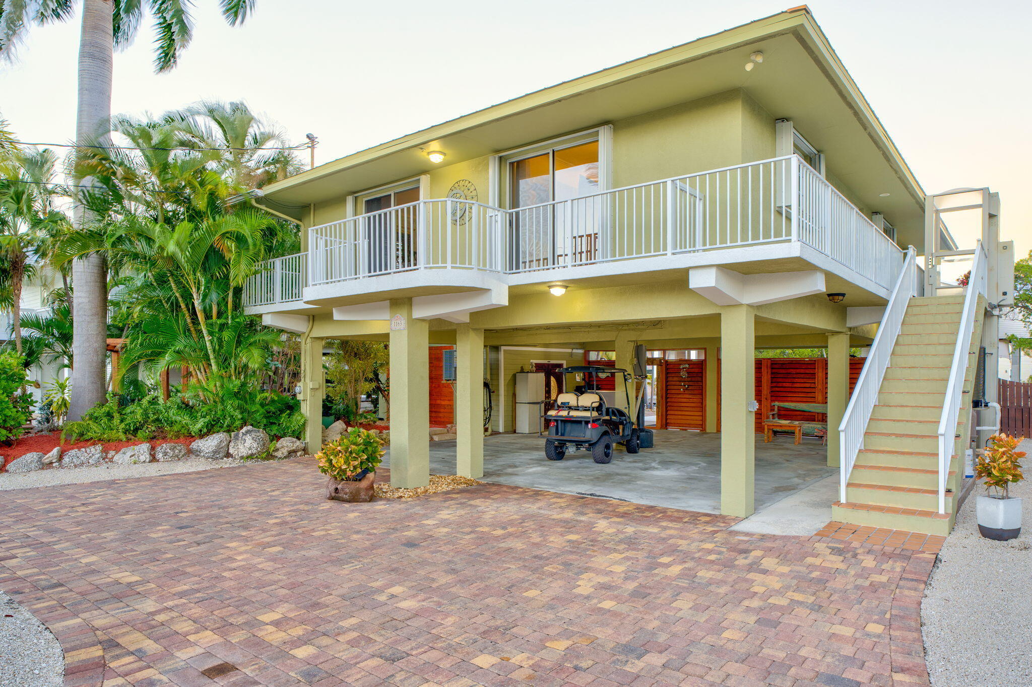 1163 De Lussan Ln Cudjoe Key, FL 33042
