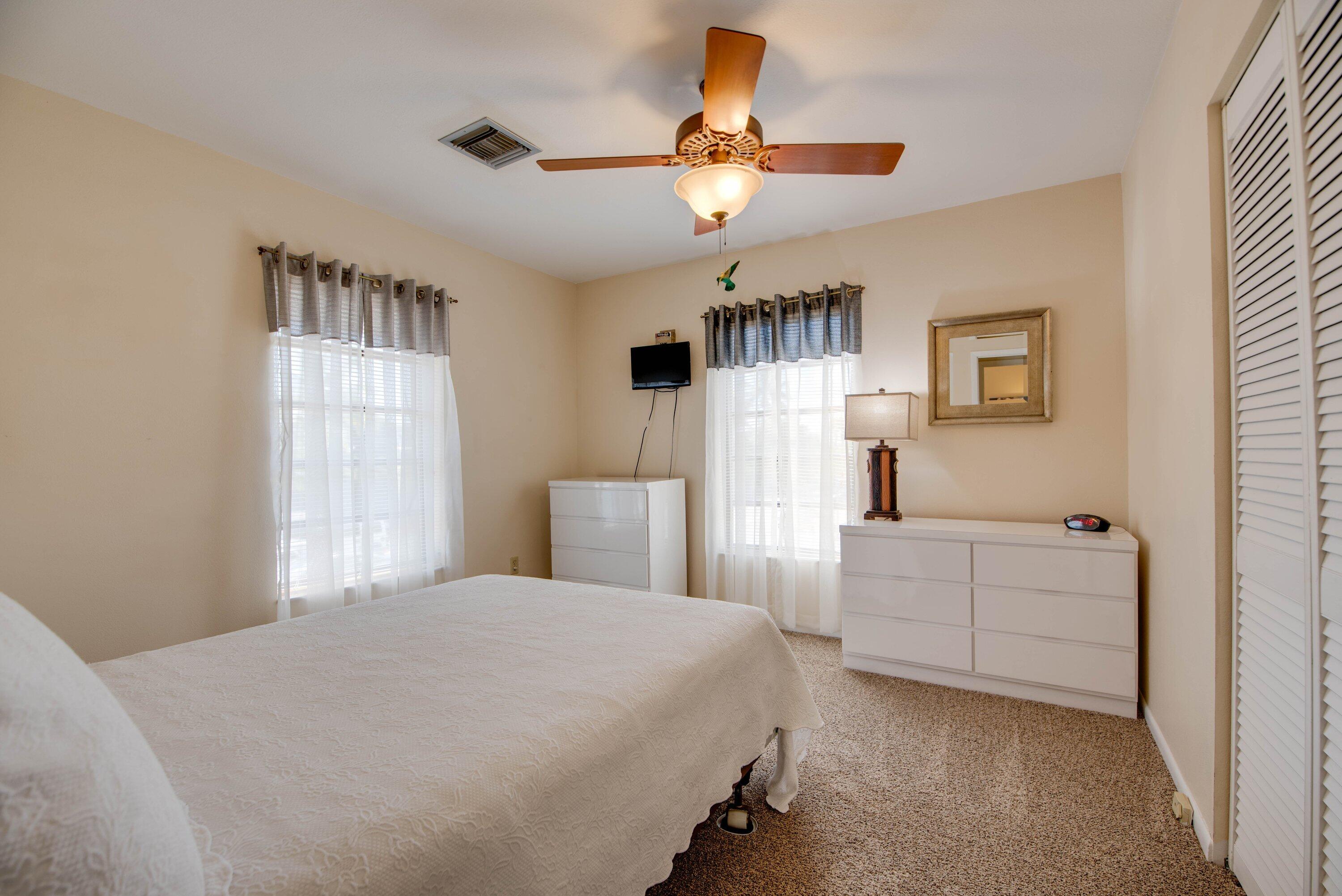 857E Caribbean Dr Summerland Key, FL 33042