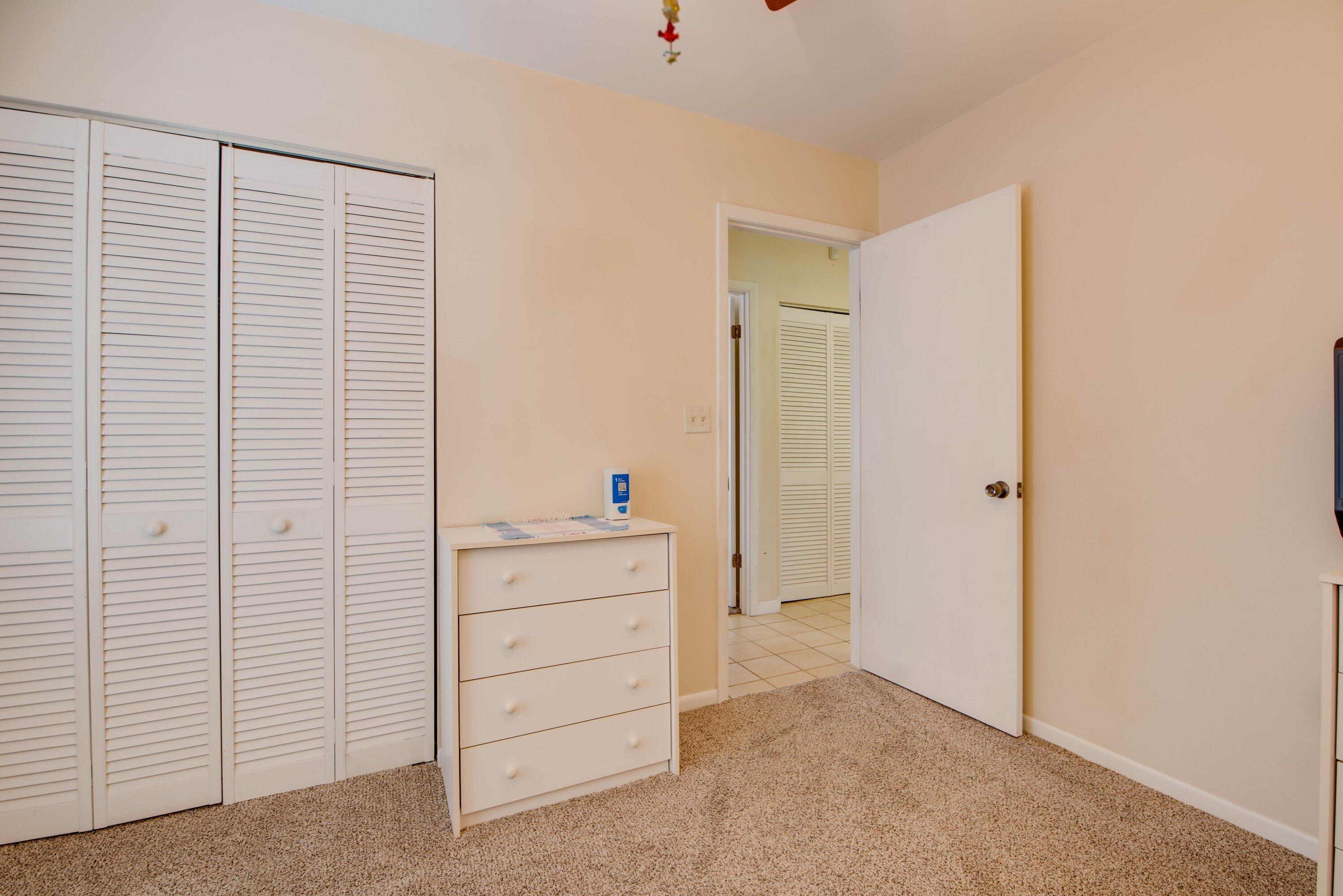 857E Caribbean Dr Summerland Key, FL 33042