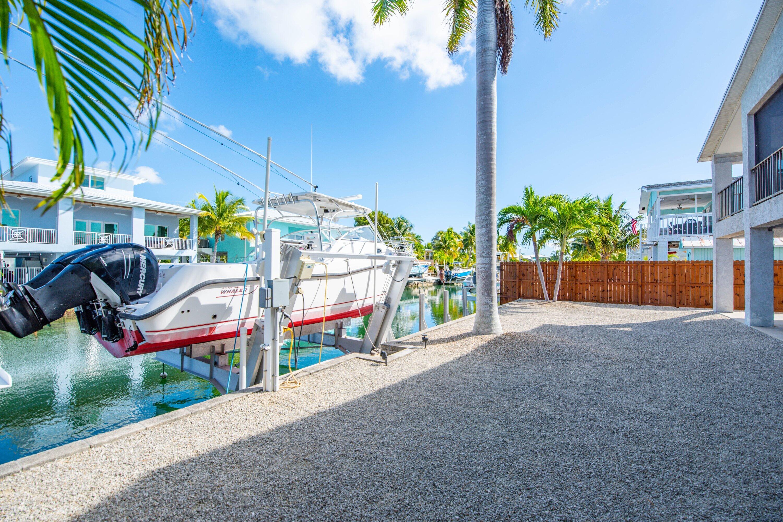 857E Caribbean Dr Summerland Key, FL 33042