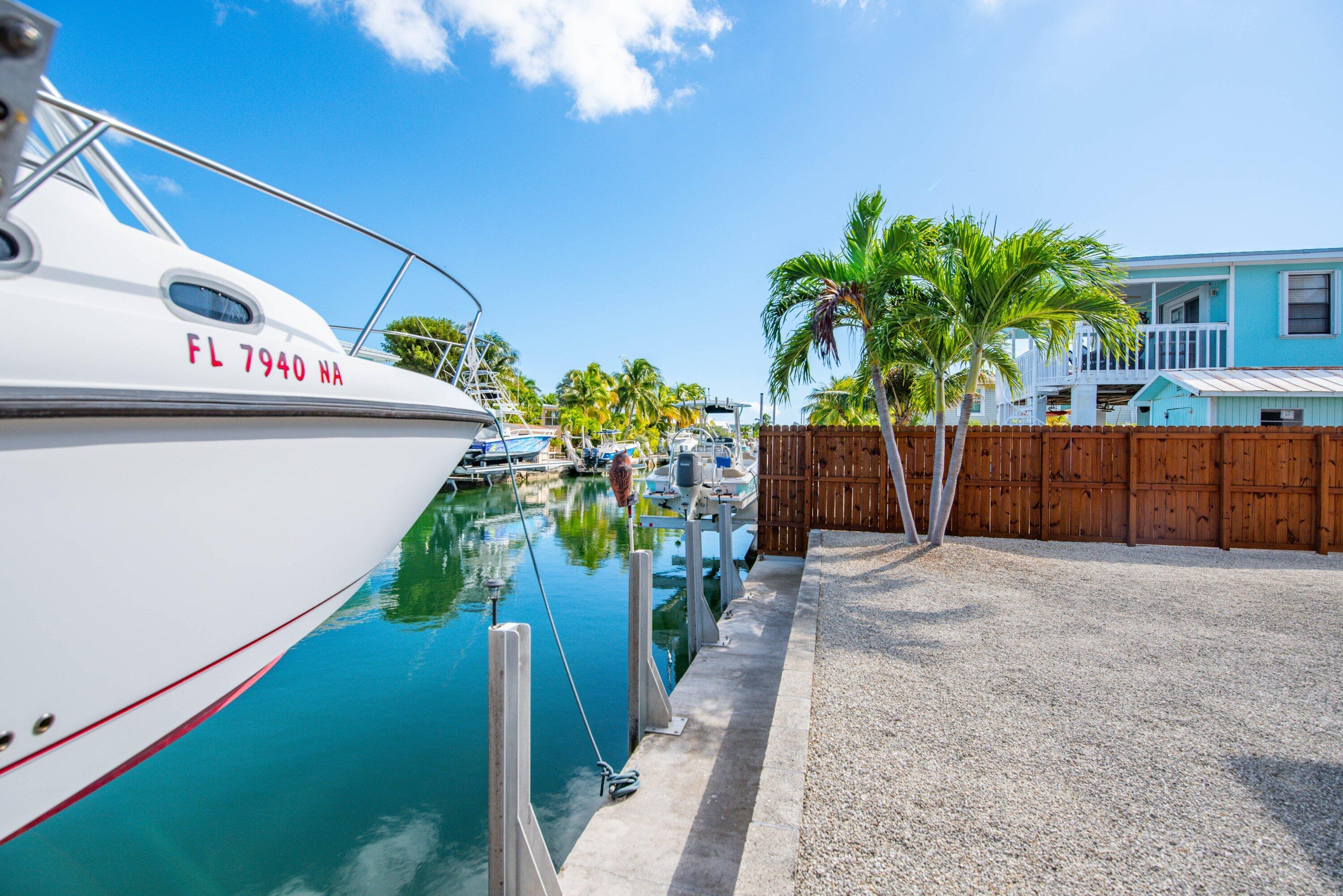 857E Caribbean Dr Summerland Key, FL 33042