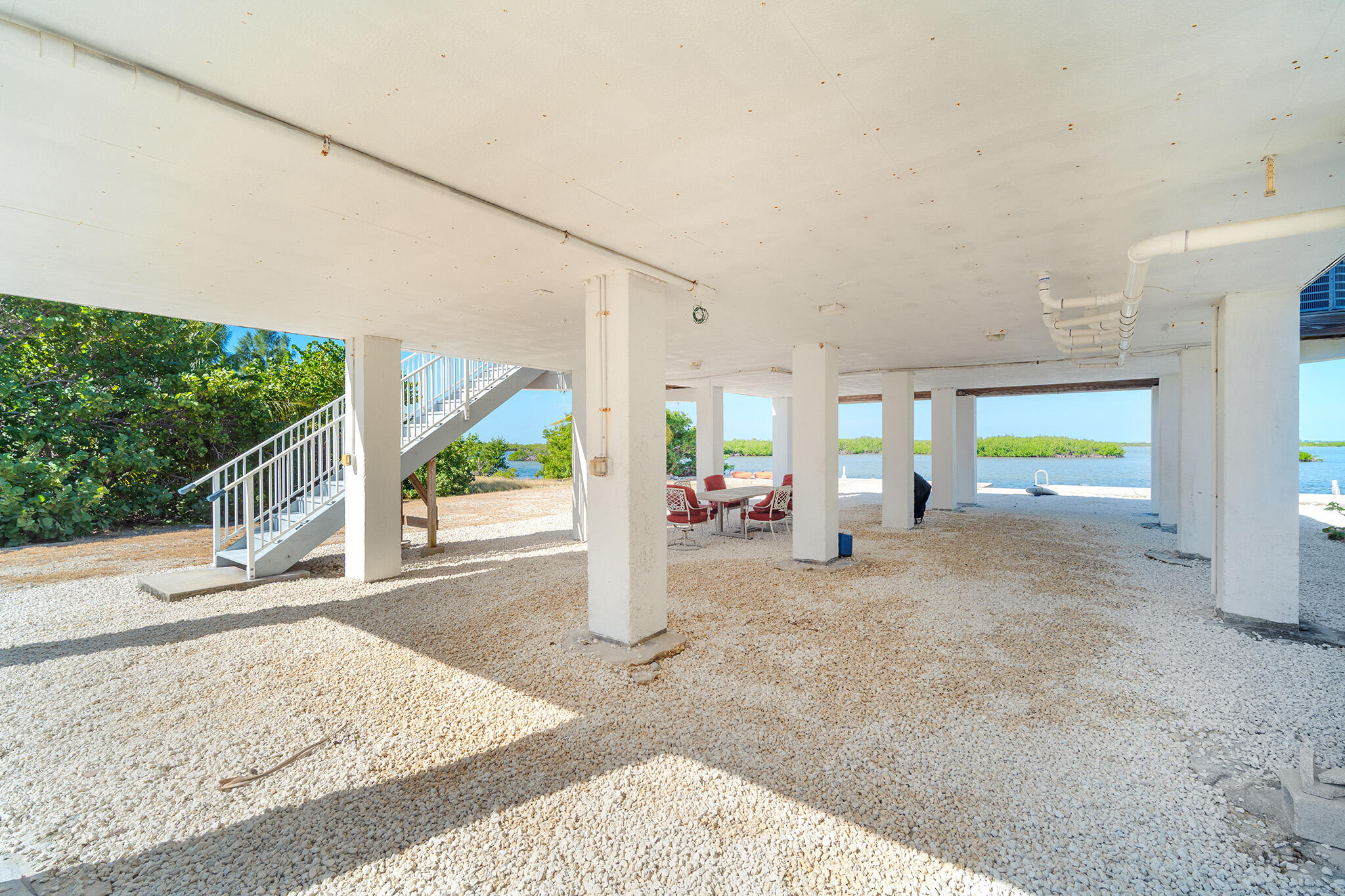 1370 Long Bch Dr Big Pine Key, FL 33043