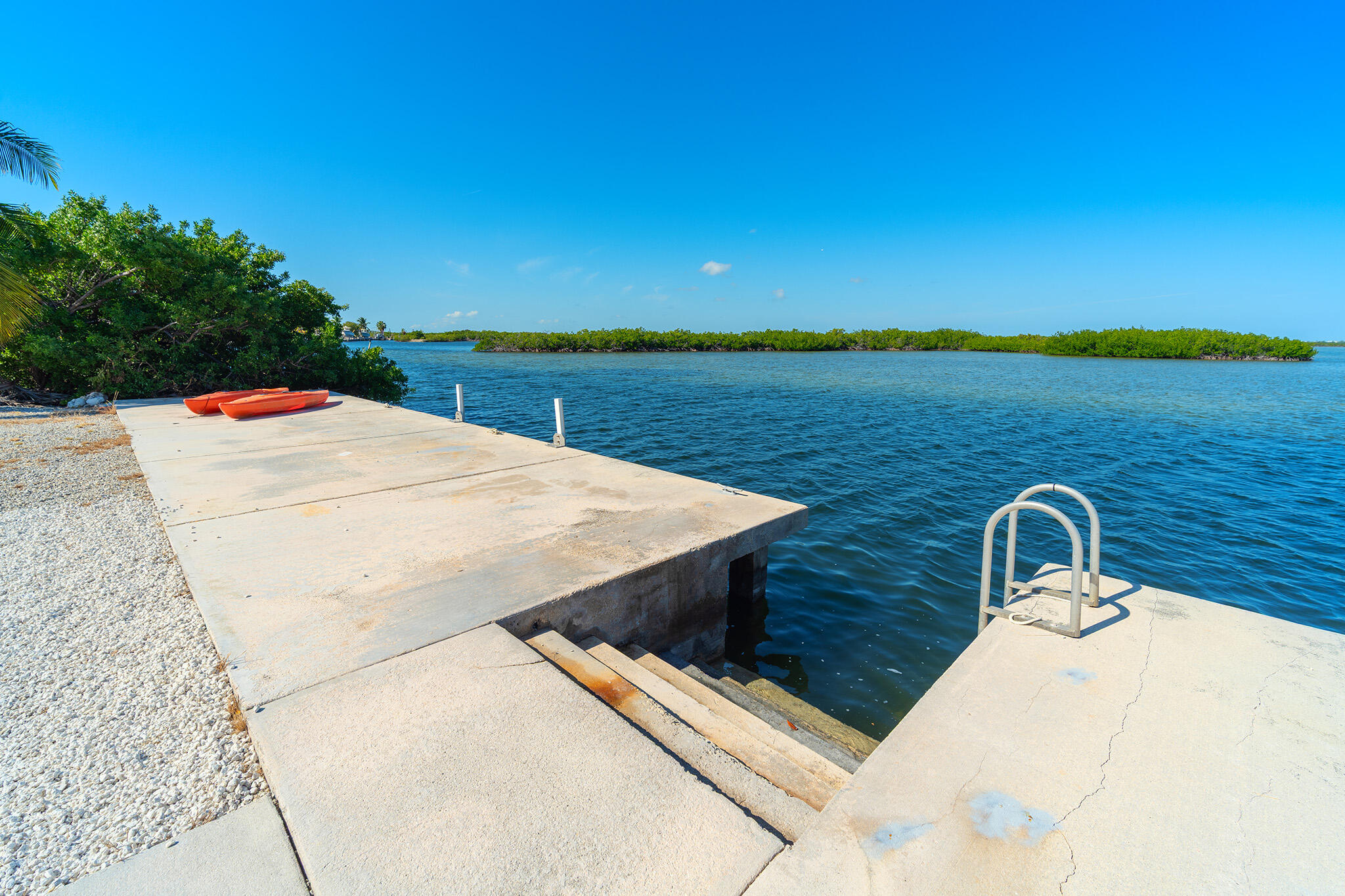 1370 Long Bch Dr Big Pine Key, FL 33043