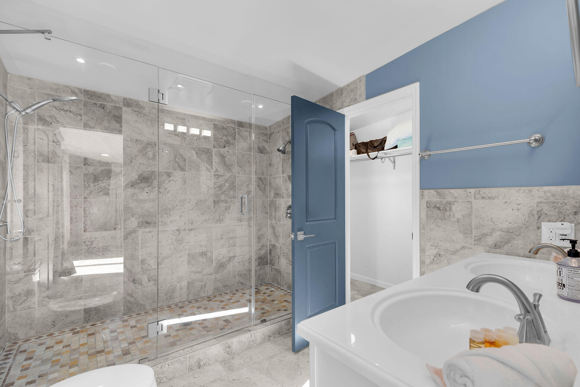 799 28Th St Ocean Marathon, FL 33050