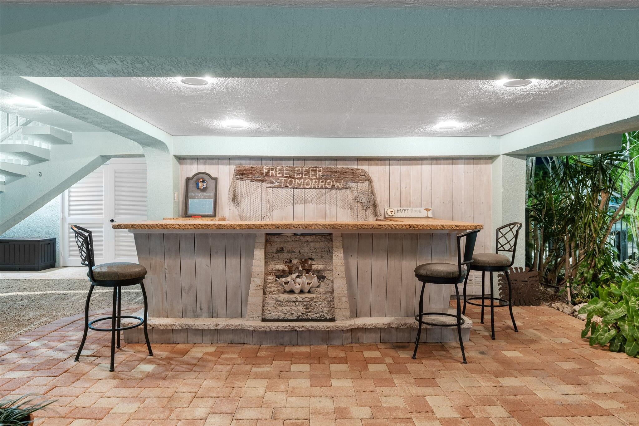 520 12Th St Key Colony, FL 33051