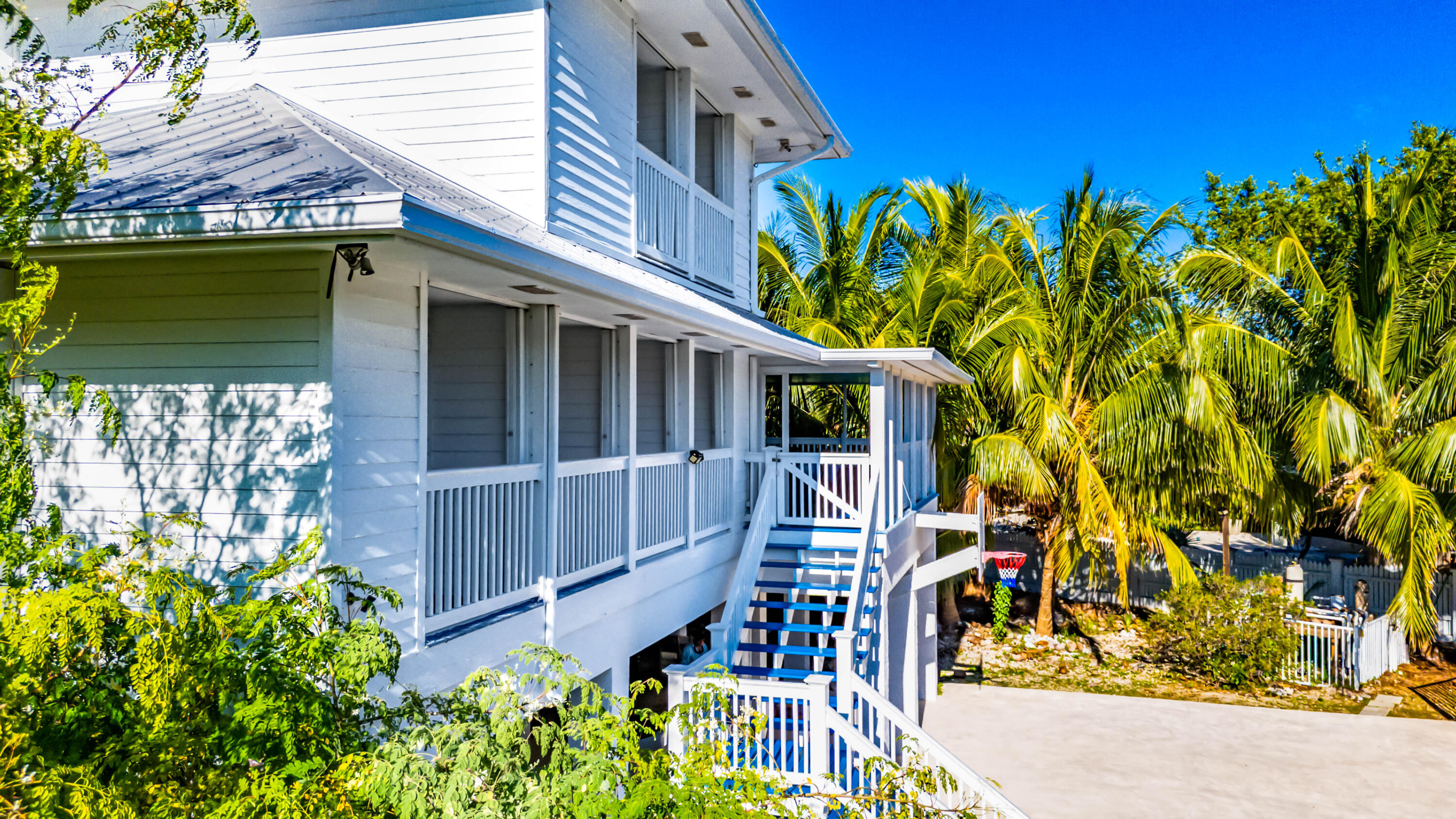 125 Colson Dr Cudjoe Key, FL 33042