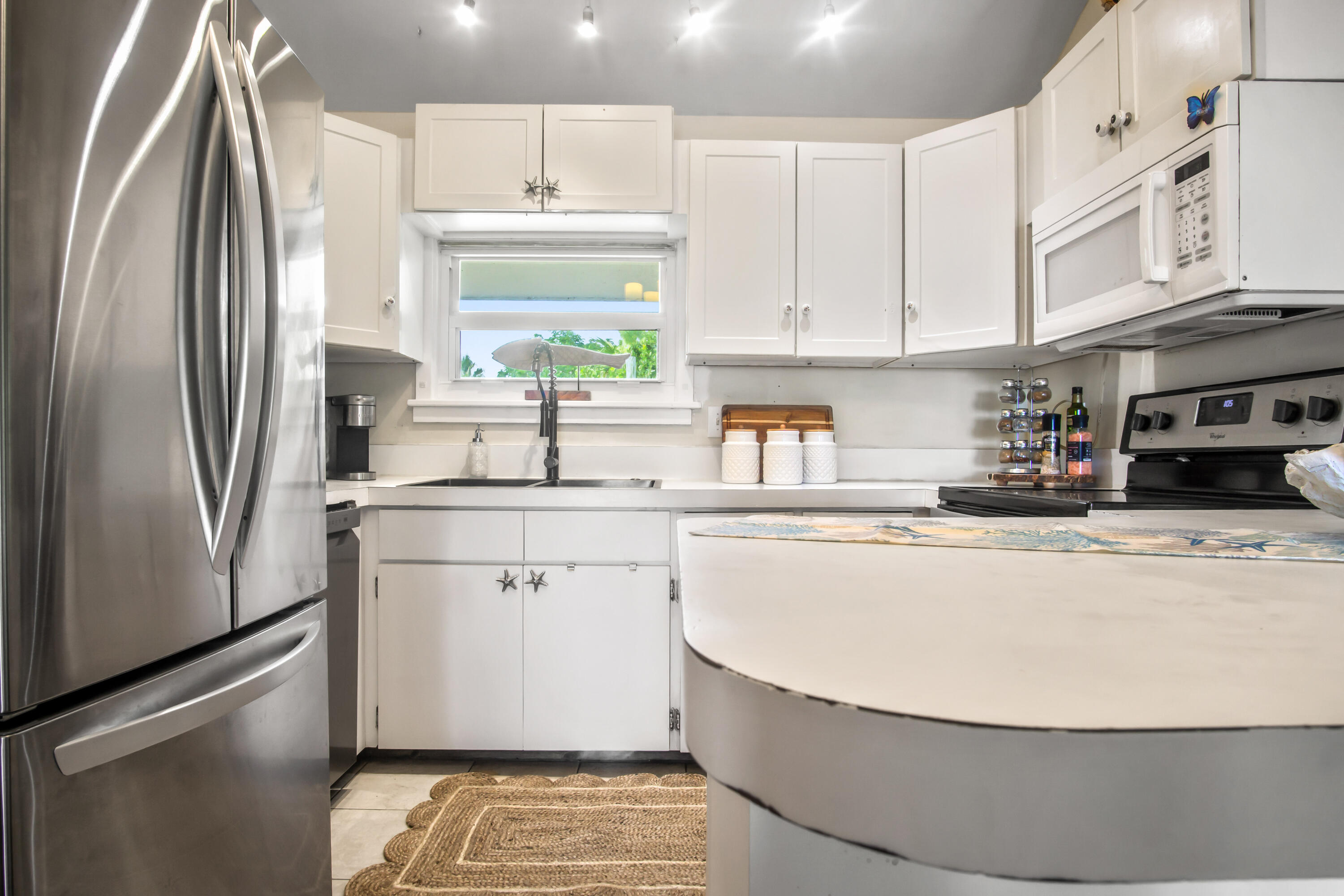 125 Colson Dr Cudjoe Key, FL 33042