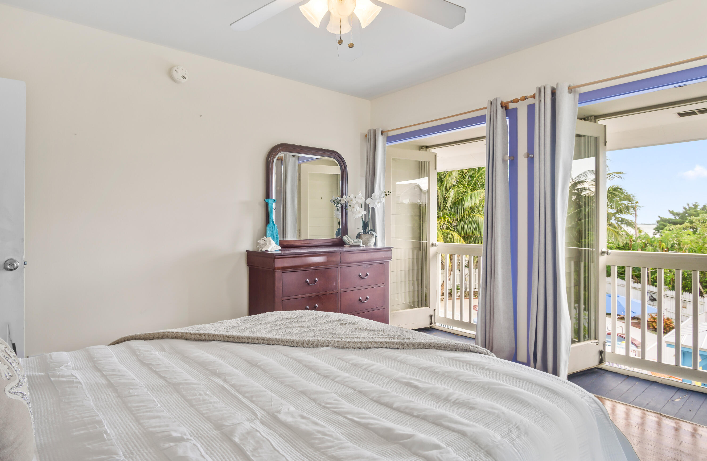 125 Colson Dr Cudjoe Key, FL 33042