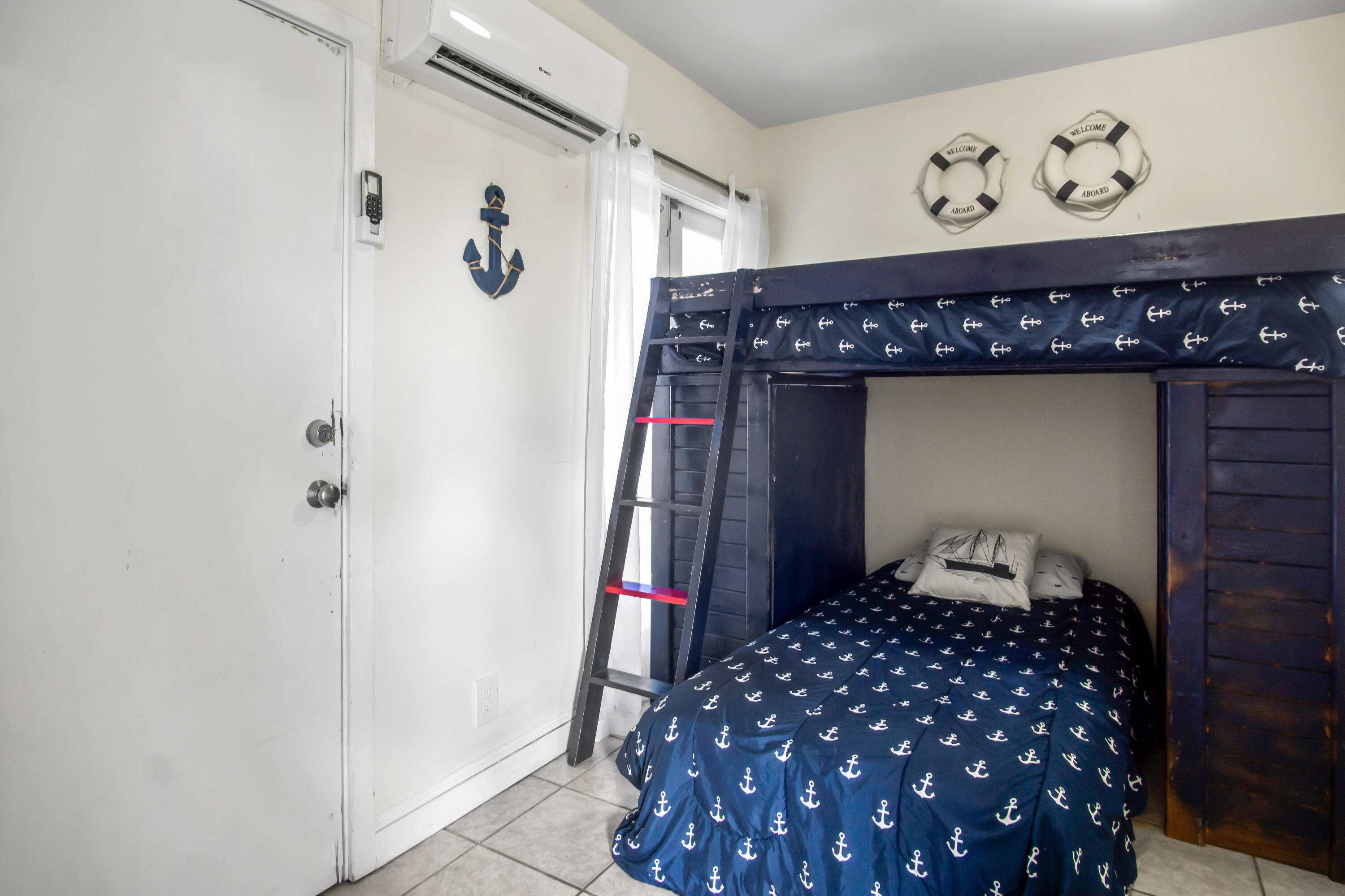 125 Colson Dr Cudjoe Key, FL 33042