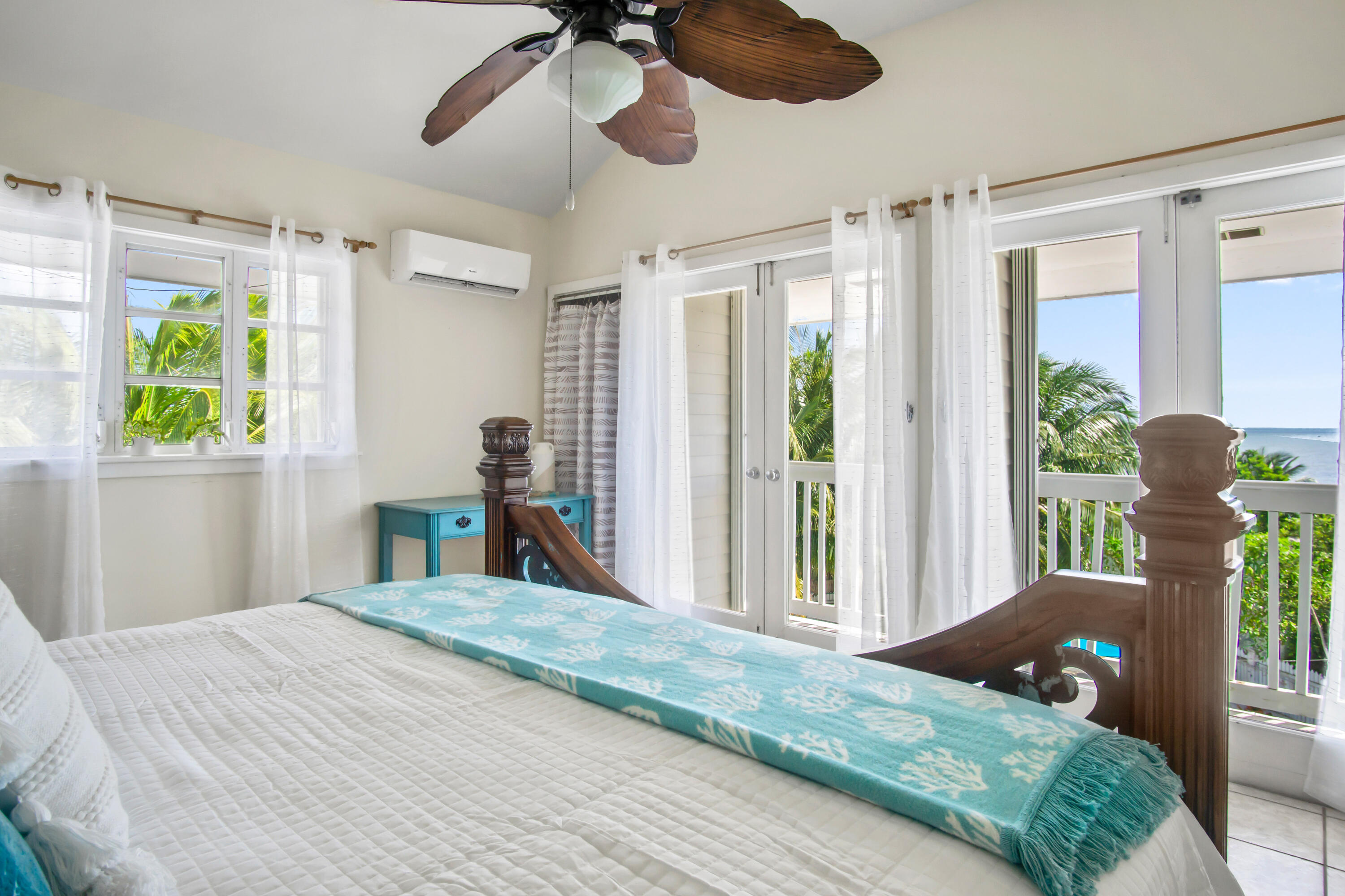 125 Colson Dr Cudjoe Key, FL 33042