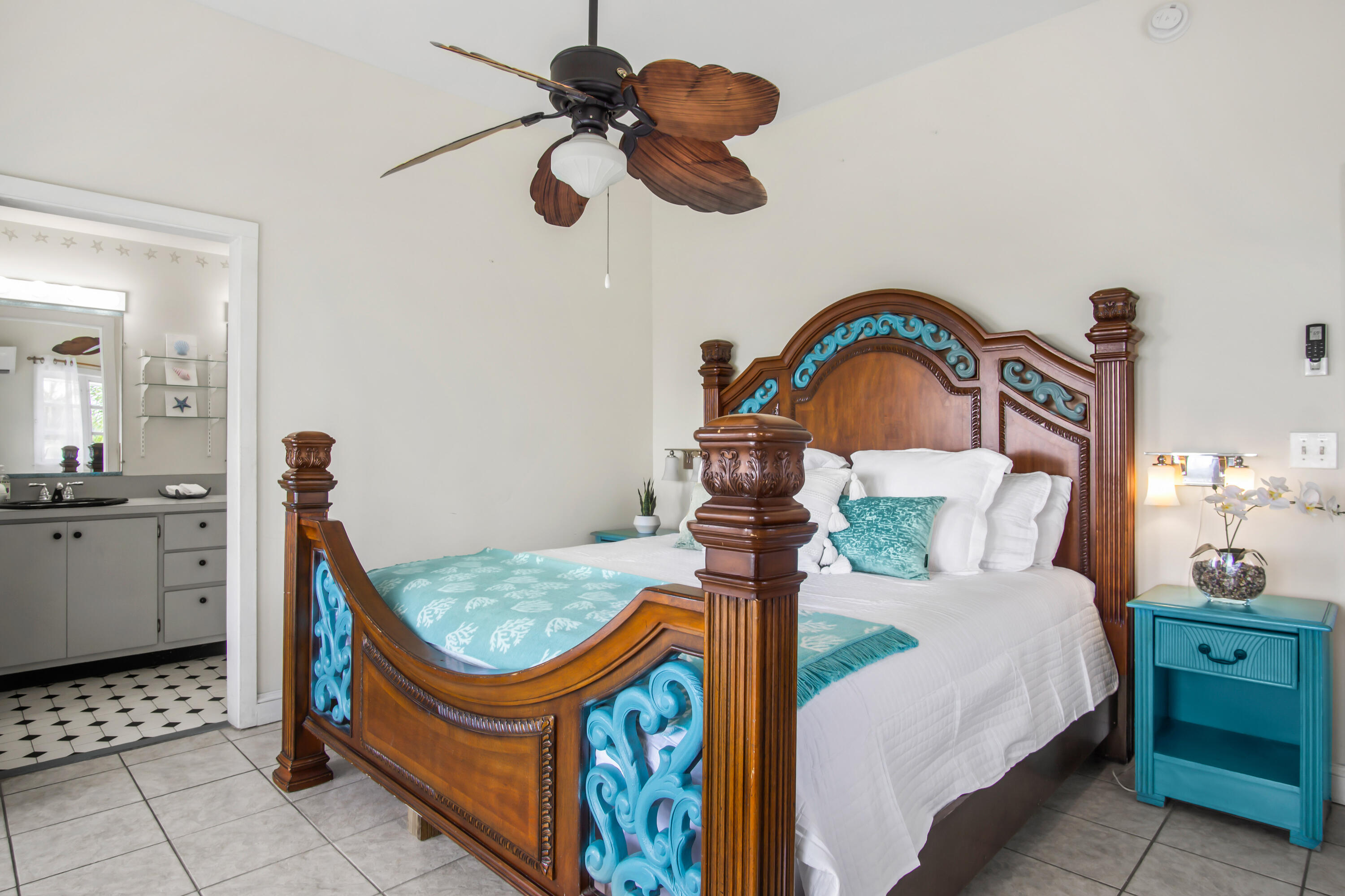 125 Colson Dr Cudjoe Key, FL 33042