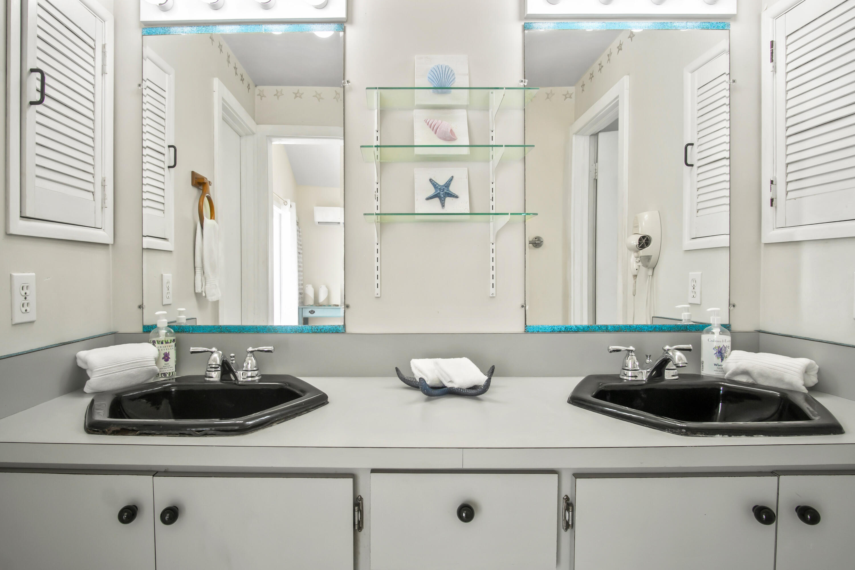 125 Colson Dr Cudjoe Key, FL 33042