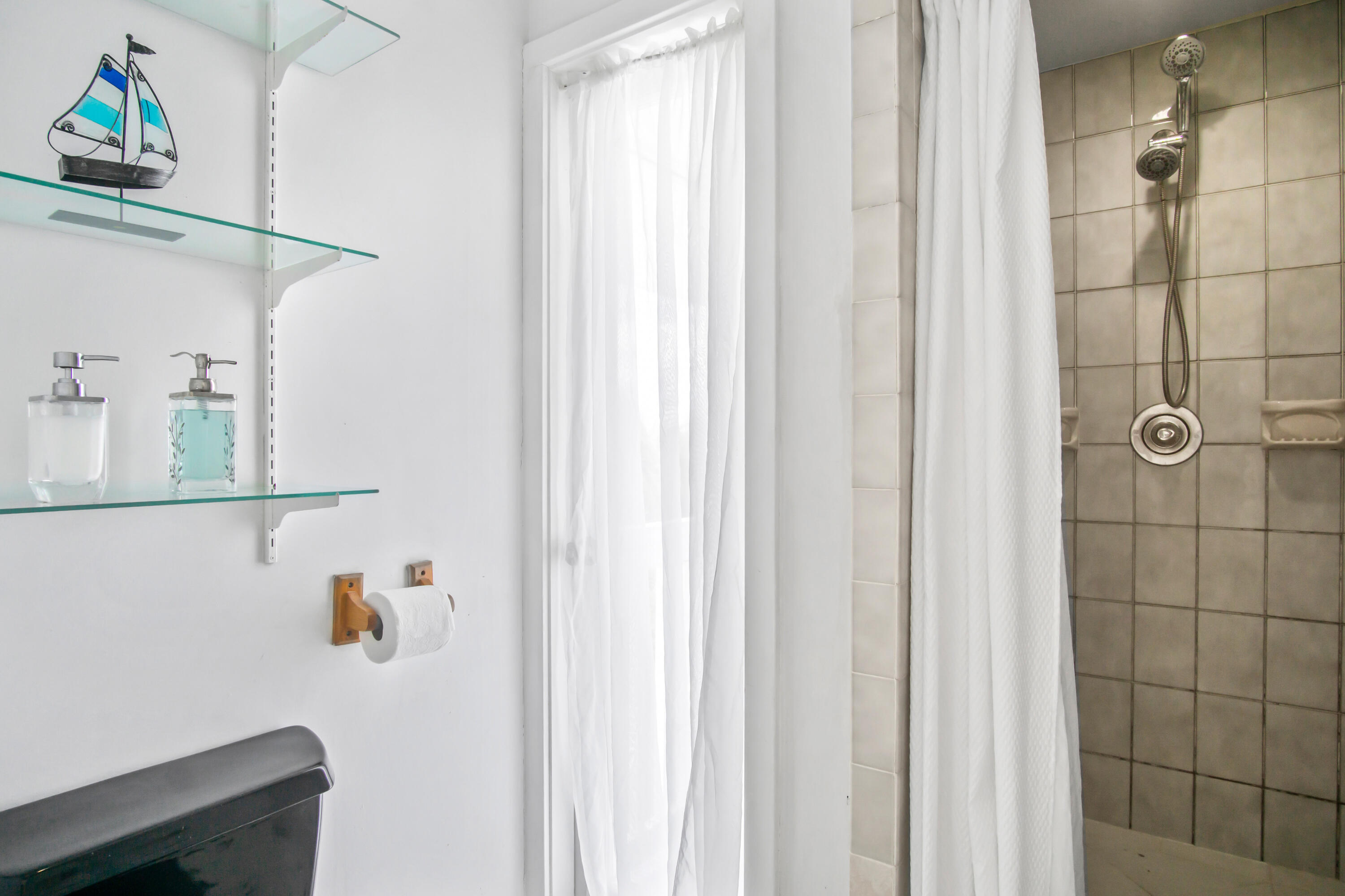 125 Colson Dr Cudjoe Key, FL 33042