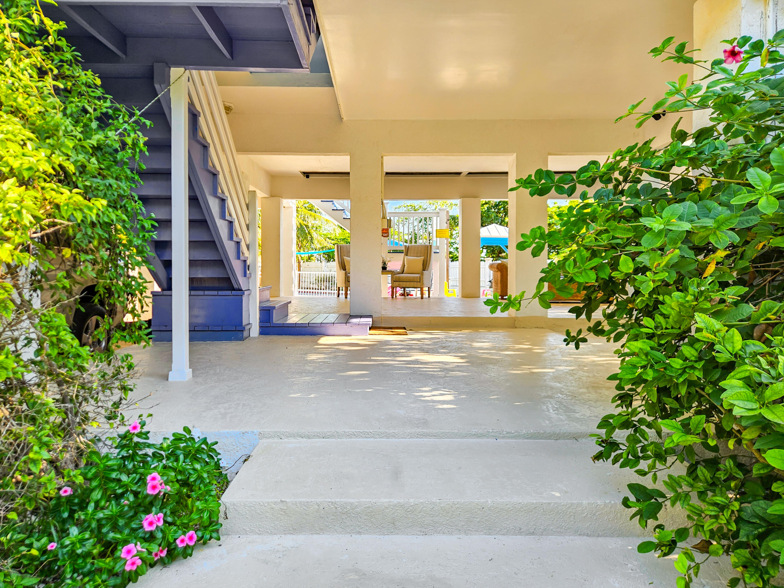 125 Colson Dr Cudjoe Key, FL 33042