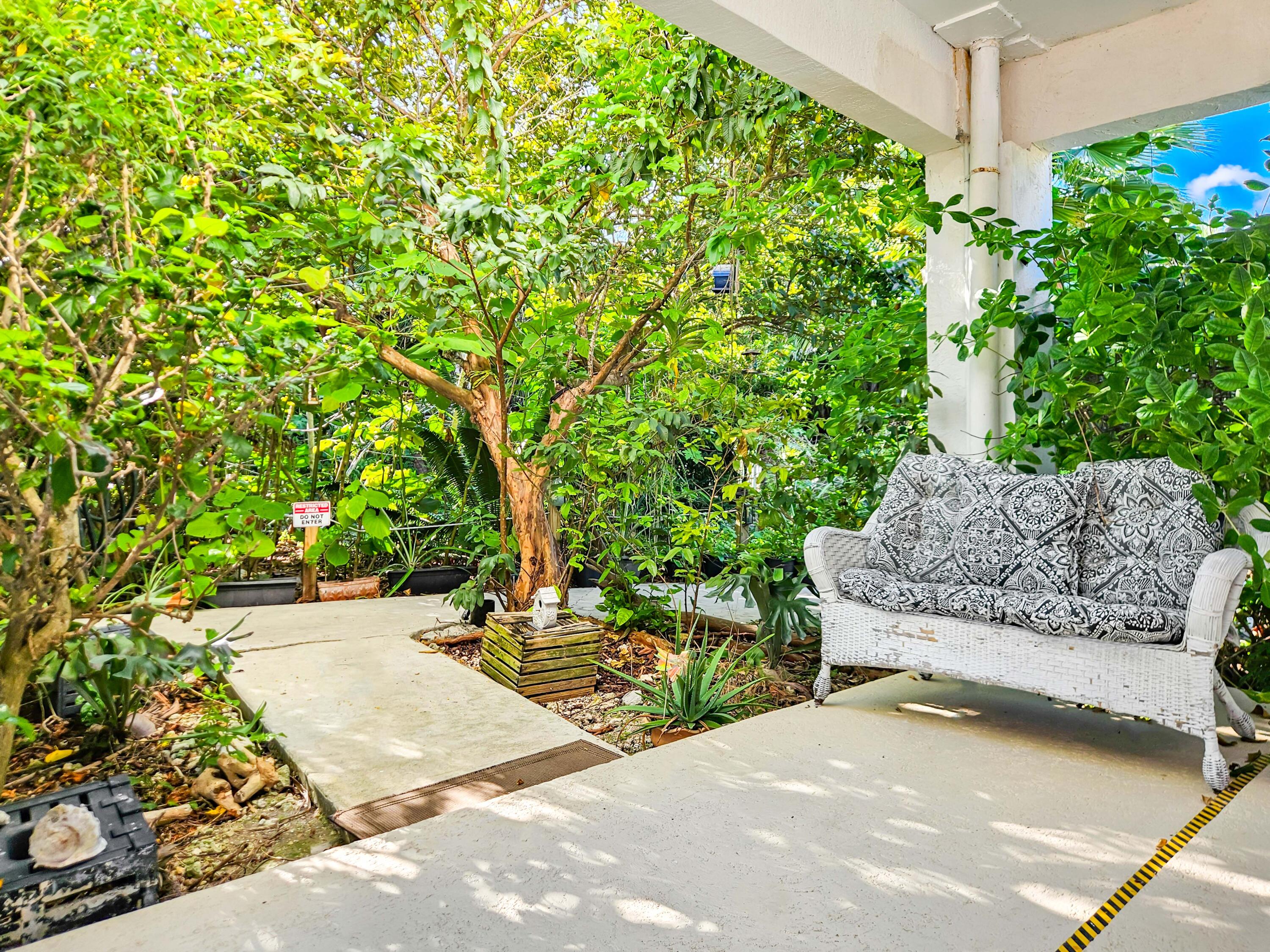 125 Colson Dr Cudjoe Key, FL 33042