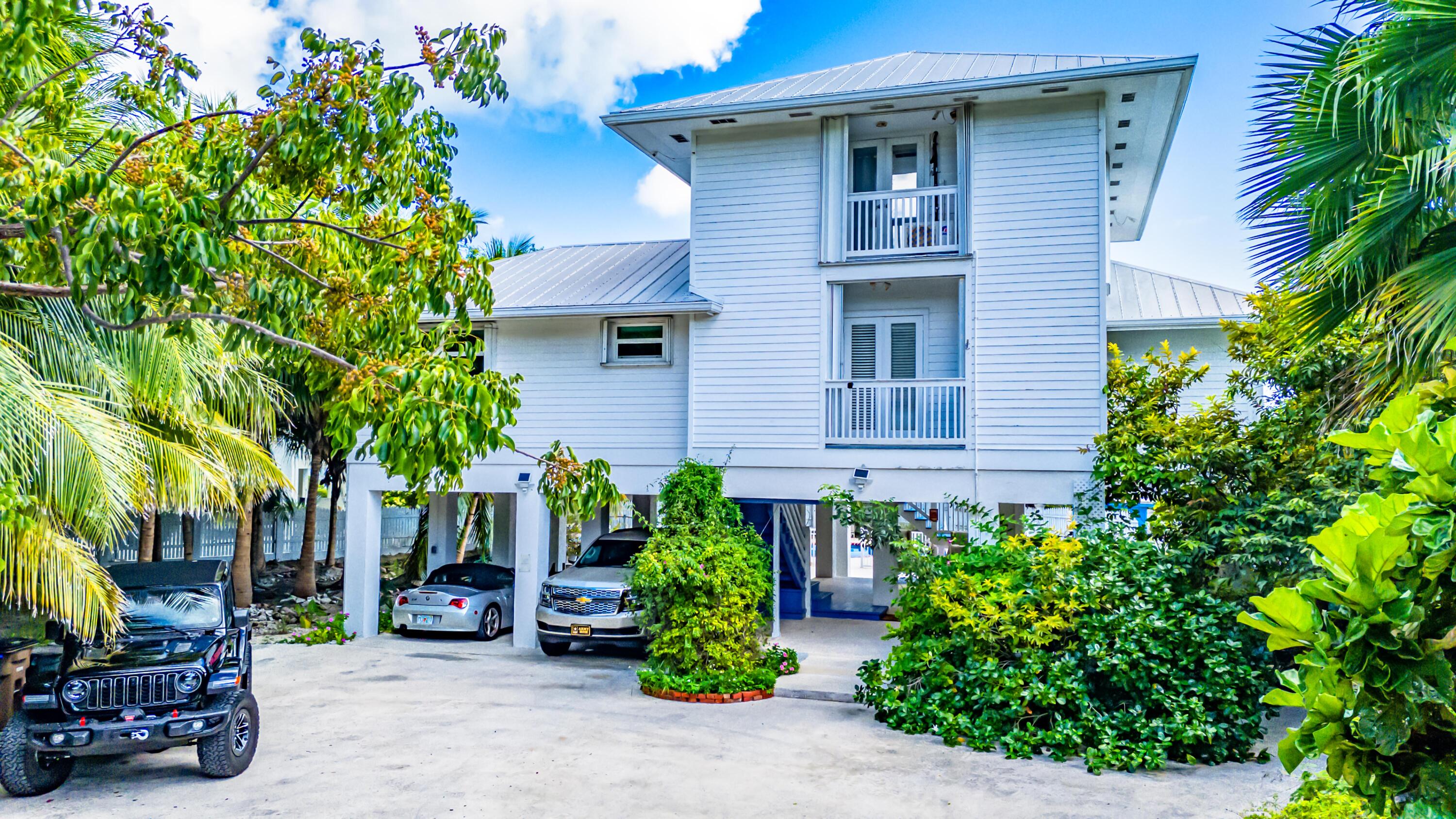 125 Colson Dr Cudjoe Key, FL 33042