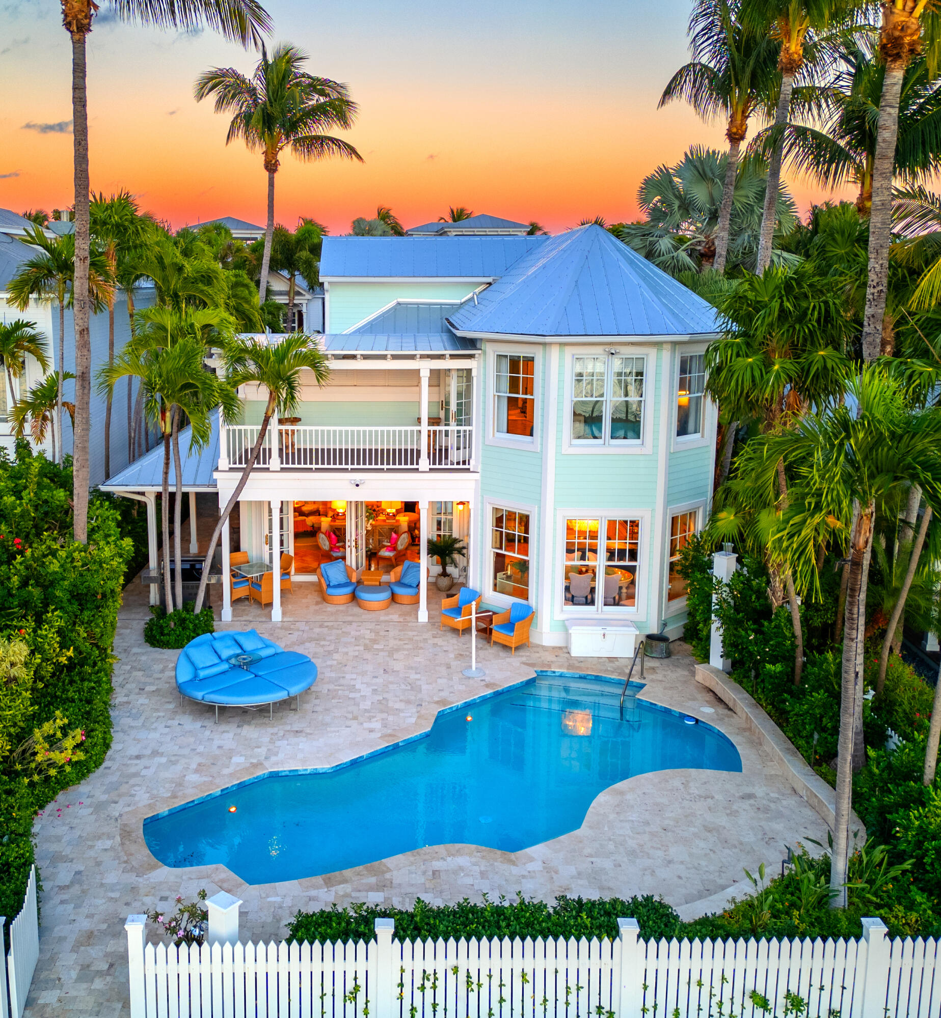 16 Sunset Key Dr Key West, FL 33040