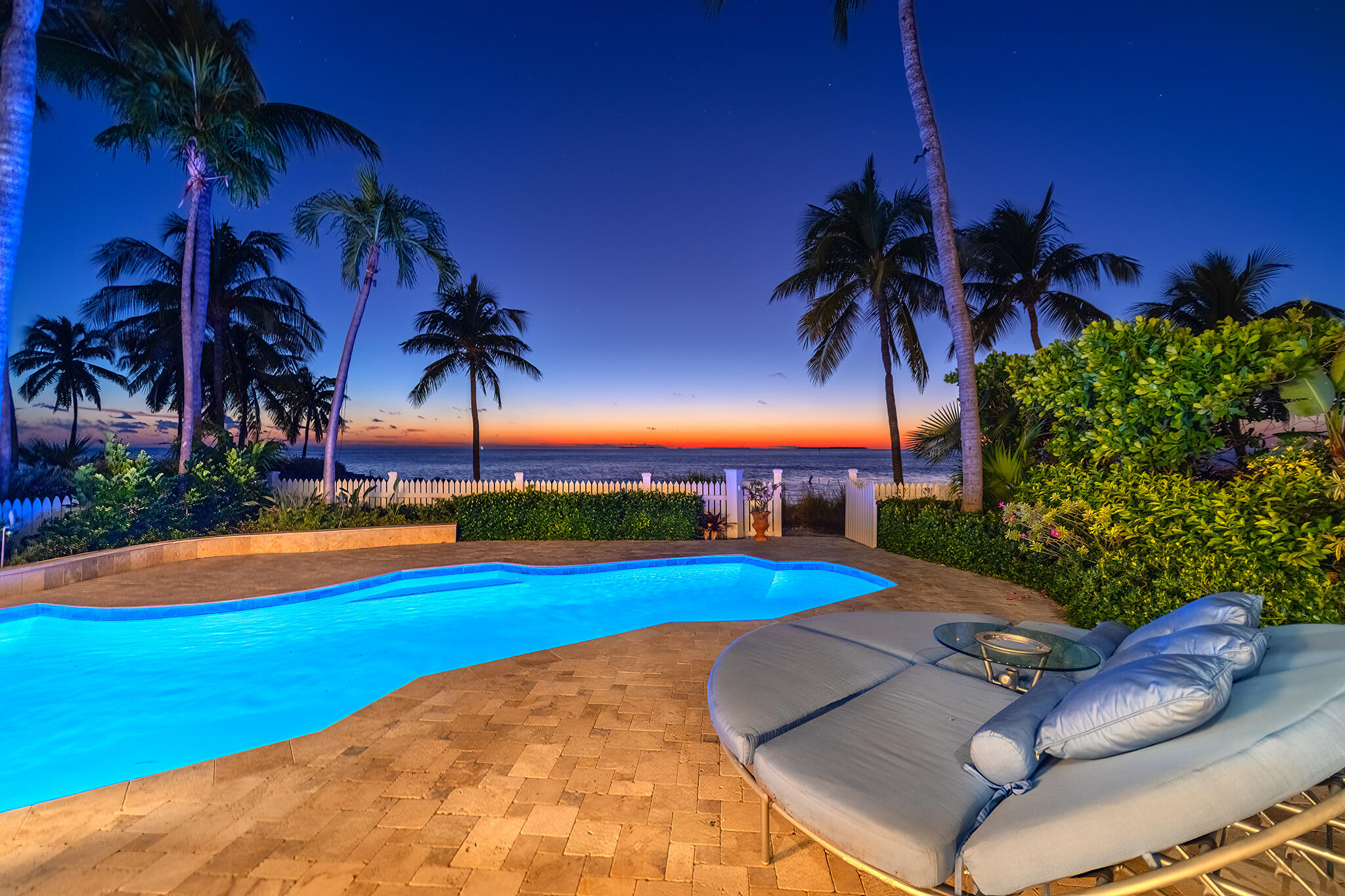 16 Sunset Key Dr Key West, FL 33040